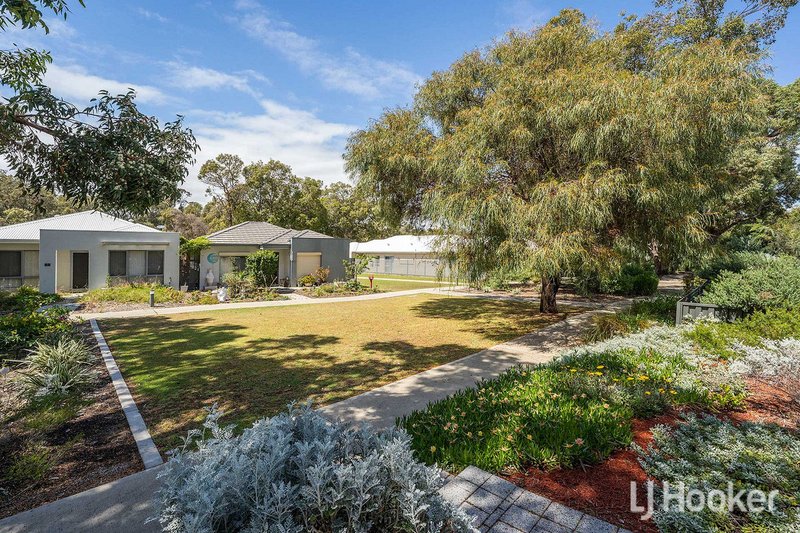 Photo - 17 Thornbill Crescent, Coodanup WA 6210 - Image 3