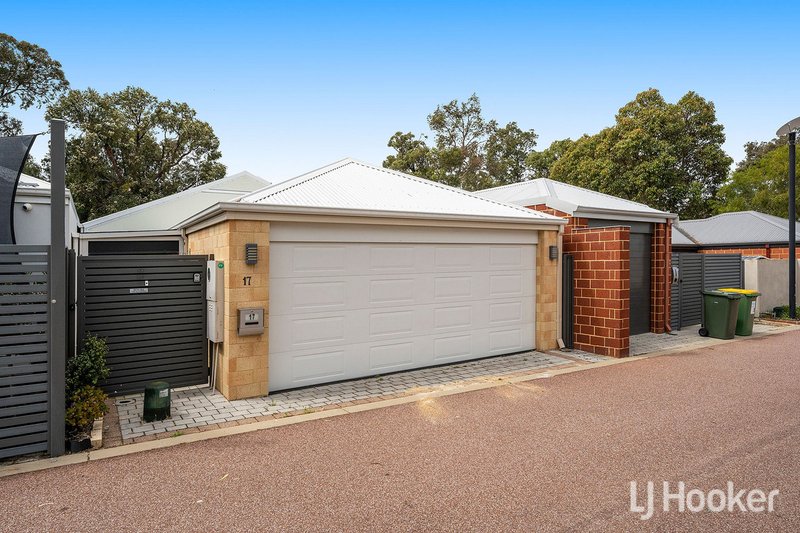 Photo - 17 Thornbill Crescent, Coodanup WA 6210 - Image 11