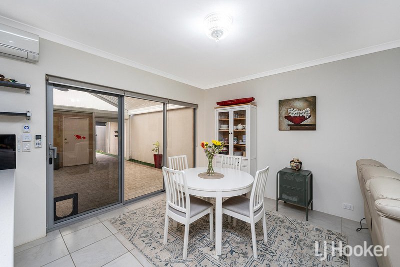 Photo - 17 Thornbill Crescent, Coodanup WA 6210 - Image 15