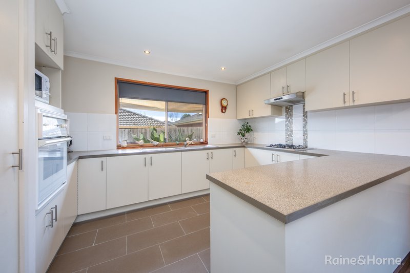 Photo - 1/7 Timins Street, Sunbury VIC 3429 - Image 4