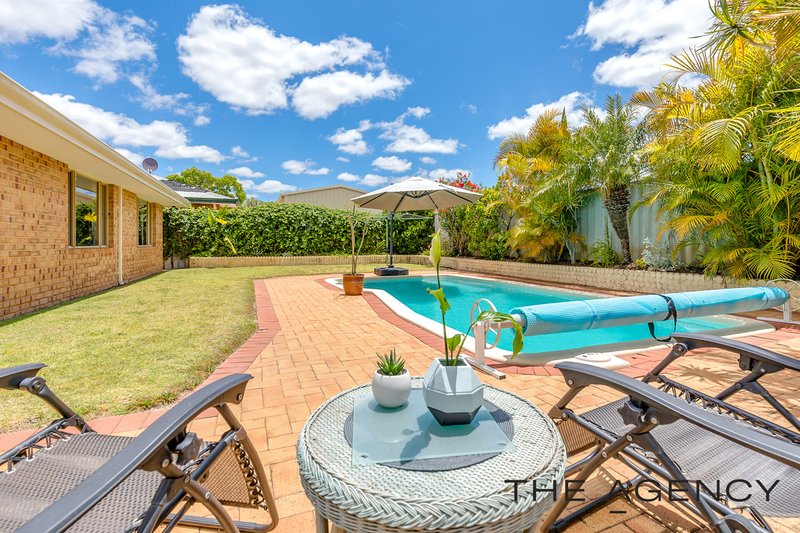 Photo - 17 Tipuana Place, Thornlie WA 6108 - Image 2