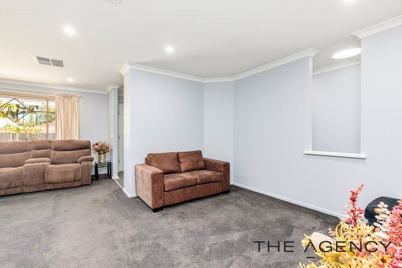 Photo - 17 Tipuana Place, Thornlie WA 6108 - Image 23