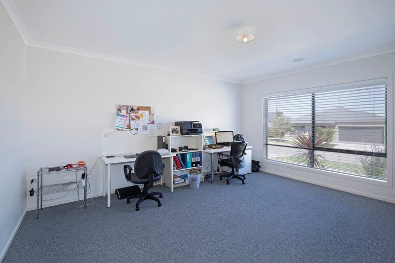 Photo - 17 Tispa Drive, Leopold VIC 3224 - Image 10