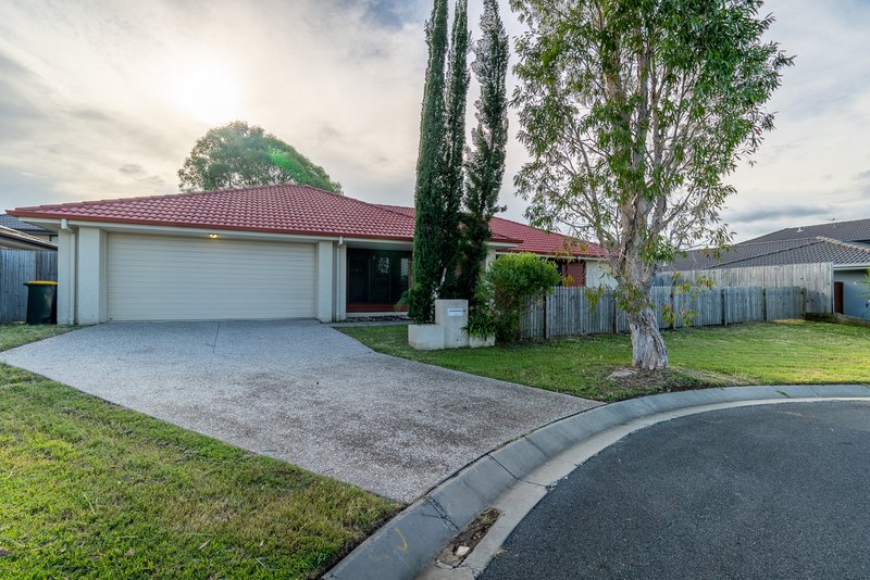 Photo - 17 Tomaso Close, Doolandella QLD 4077 - Image 3