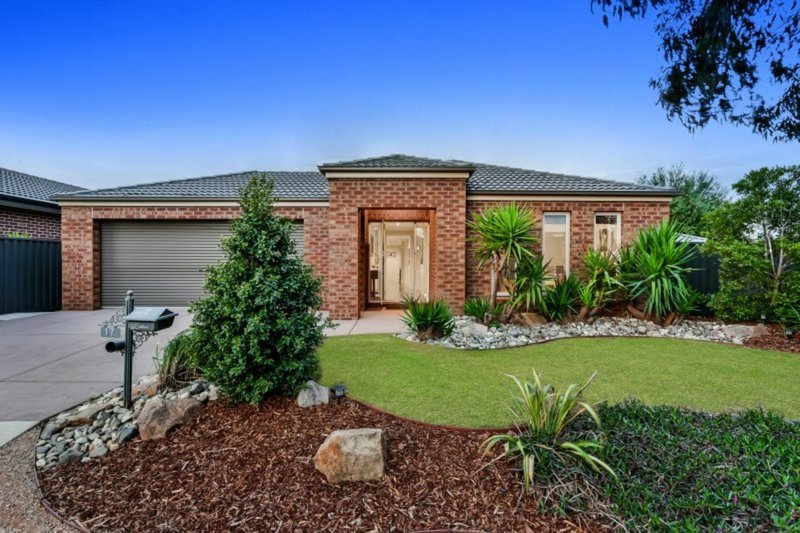 17 Toorongo Circuit, Truganina VIC 3029