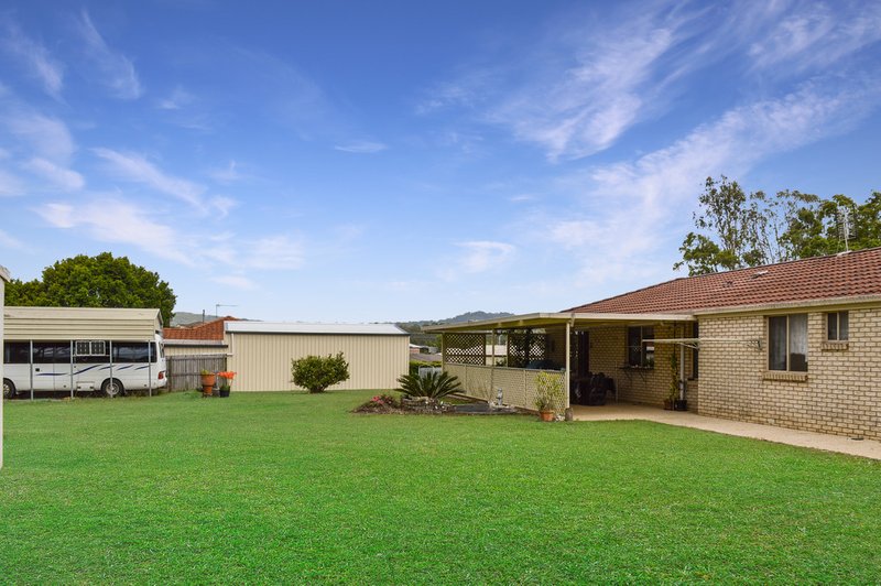 Photo - 17 Toriana Place, Beerwah QLD 4519 - Image 11