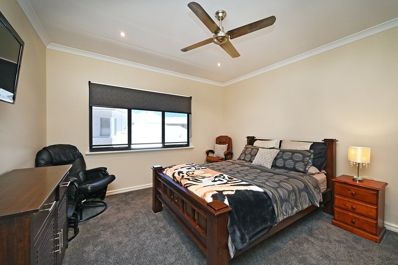 Photo - 17 Torquay Pass, Mindarie WA 6030 - Image 20