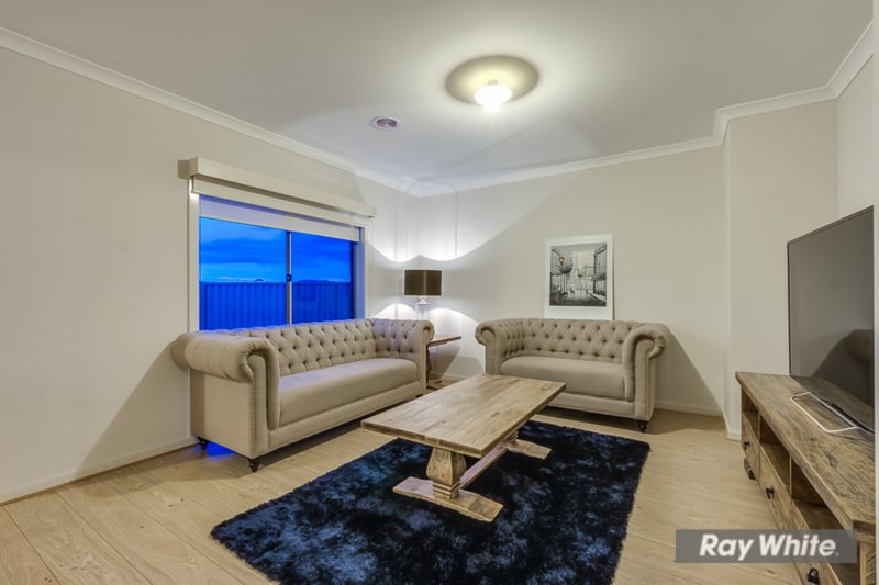 Photo - 17 Tourmaline St , Tarneit VIC 3029 - Image 6