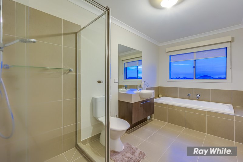 Photo - 17 Tourmaline St , Tarneit VIC 3029 - Image 10