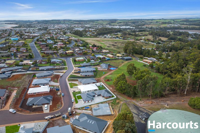 Photo - 17 Tower Place, West Ulverstone TAS 7315 - Image 6