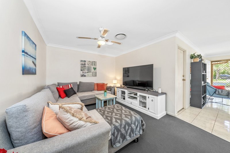 Photo - 17 Trade Winds Drive, Helensvale QLD 4212 - Image 5