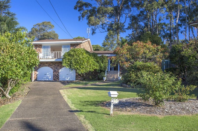 17 Treetops Crescent, Mollymook NSW 2539