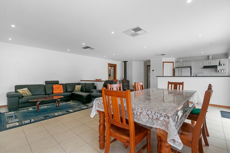 Photo - 17 Trenerry Place, Port Hughes SA 5558 - Image 10