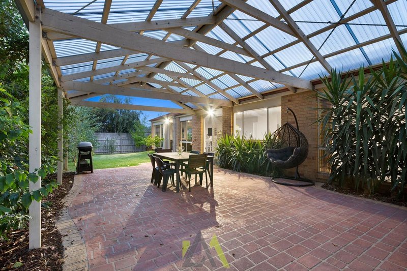 Photo - 17 Trentham Way, Langwarrin VIC 3910 - Image 17