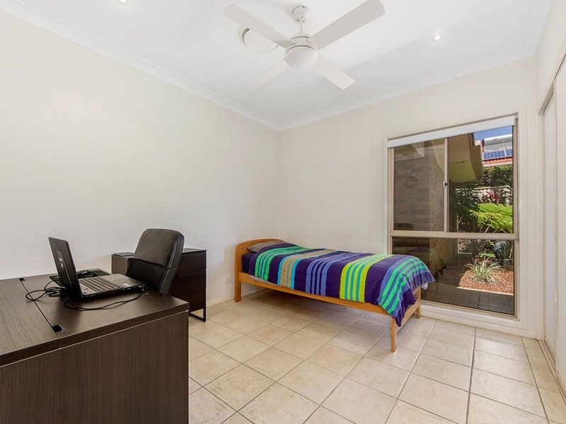 Photo - 17 Trinity Place, Robina QLD 4226 - Image 7