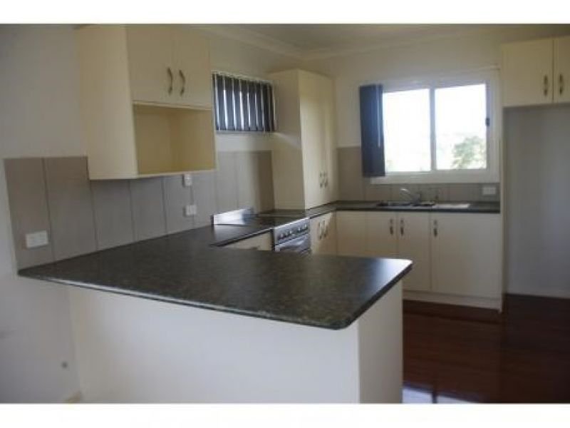 Photo - 17 Tryhorn St , Grantham QLD 4347 - Image 6