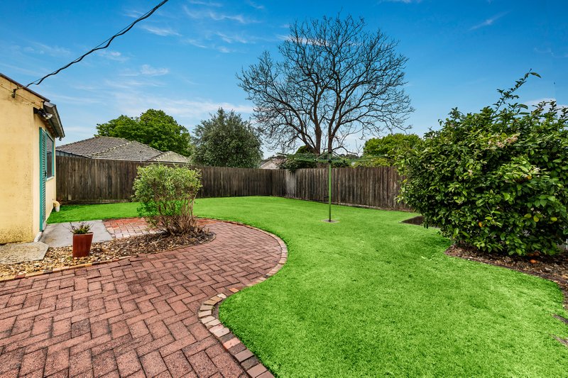 Photo - 17 Tular Avenue, Oakleigh South VIC 3167 - Image 8