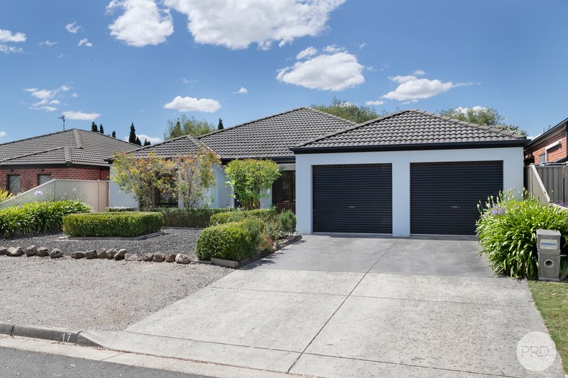 17 Tulloch Rise, Canadian VIC 3350