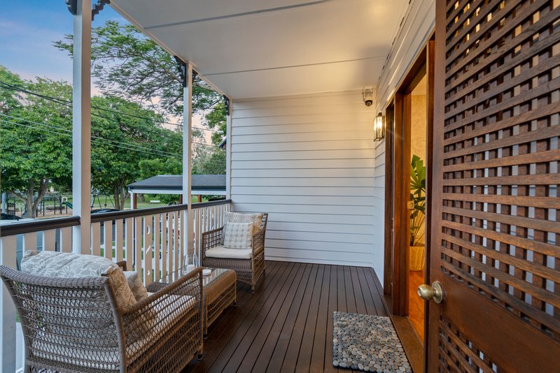 Photo - 17 Turley Street, Fairfield QLD 4103 - Image 3