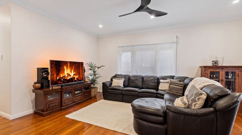 Photo - 17 Turley Street, Fairfield QLD 4103 - Image 5