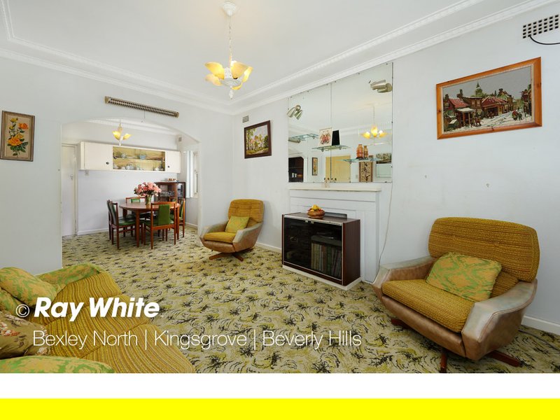 Photo - 17 Turon Avenue, Kingsgrove NSW 2208 - Image 2