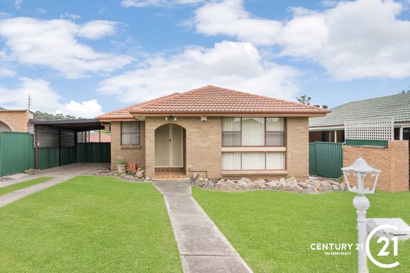 17 Turquoise Crescent, Bossley Park NSW 2176