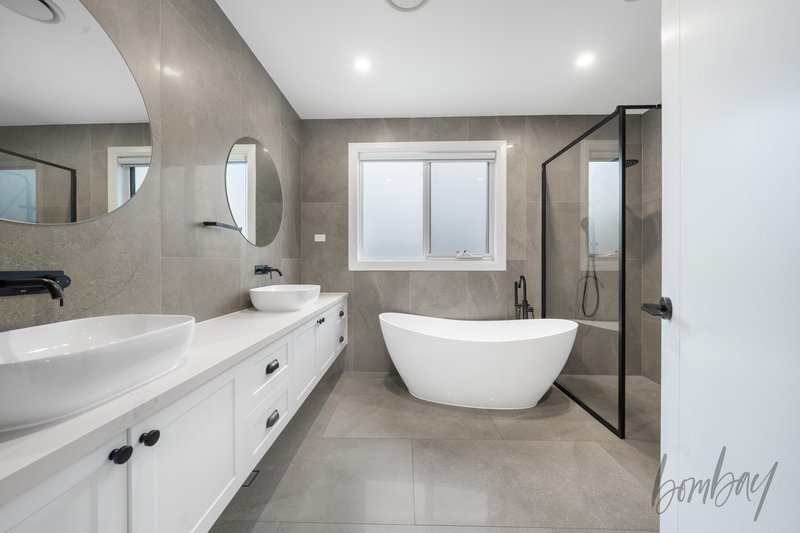 Photo - 17 Twilight Drive, Mickleham VIC 3064 - Image 18