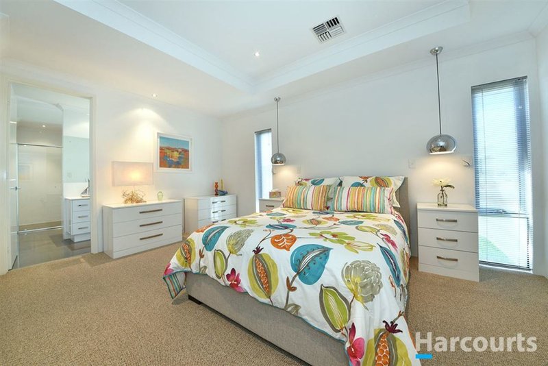 Photo - 17 Umina Way, Burns Beach WA 6028 - Image 3