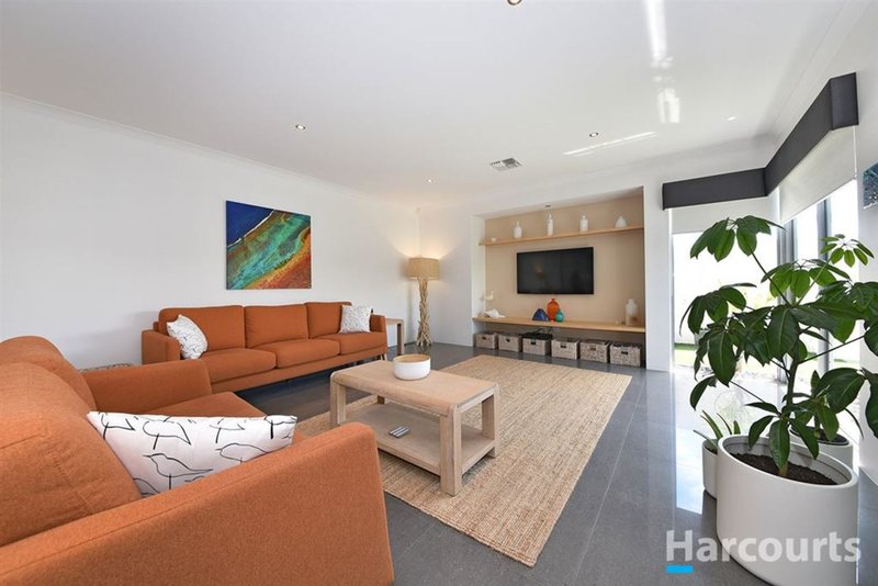 Photo - 17 Umina Way, Burns Beach WA 6028 - Image 14