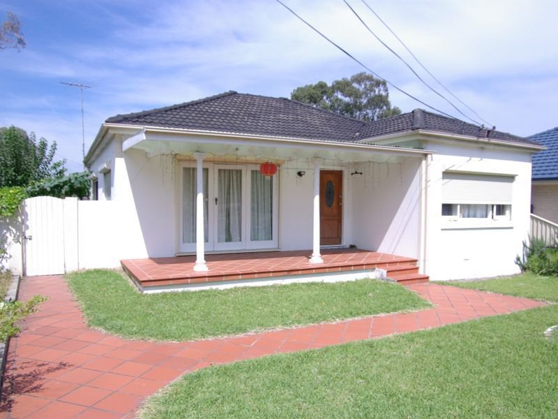 Photo - 17 Uranus Road, Padstow NSW 2211 - Image