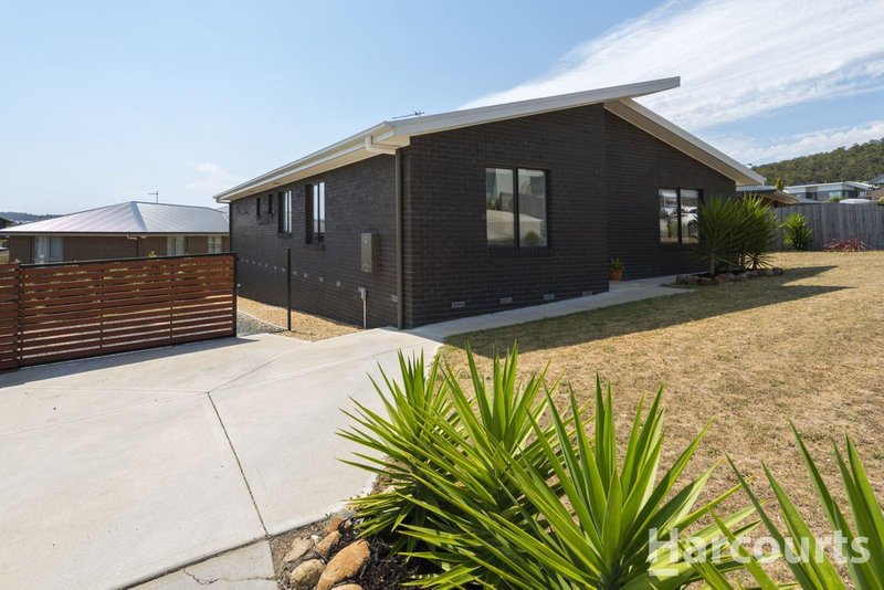 Photo - 17 Vasili Court, Oakdowns TAS 7019 - Image 2