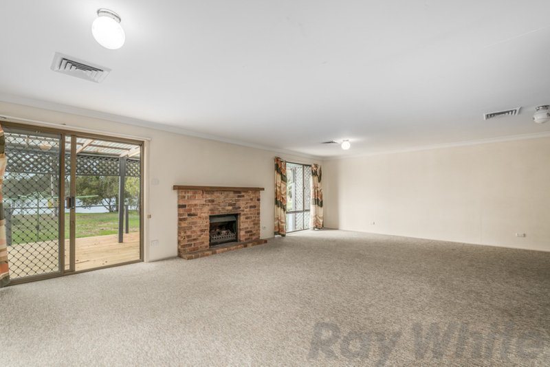 Photo - 17 Venetia Avenue, Blackalls Park NSW 2283 - Image 3