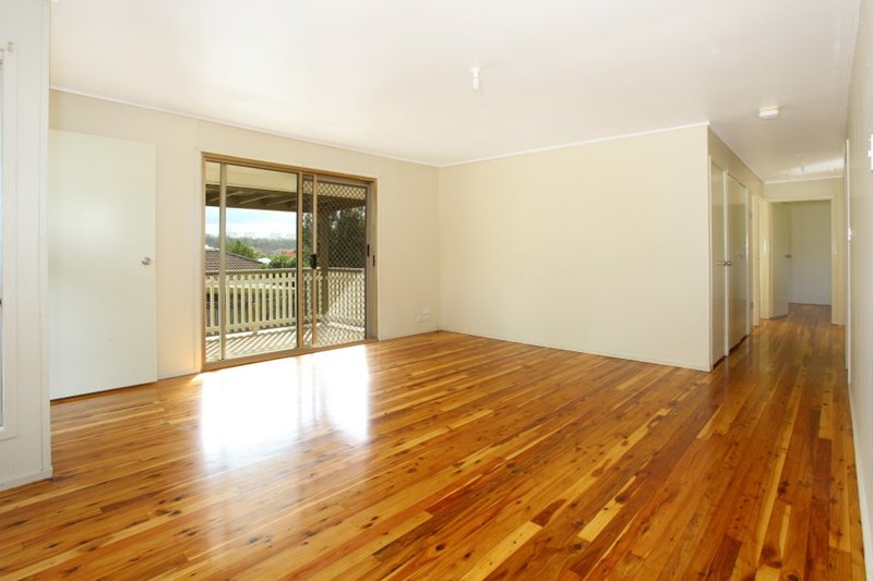 Photo - 17 Verdelho Way, Molendinar QLD 4214 - Image 3