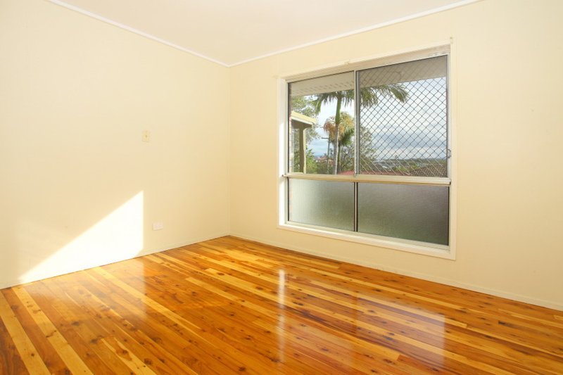 Photo - 17 Verdelho Way, Molendinar QLD 4214 - Image 7