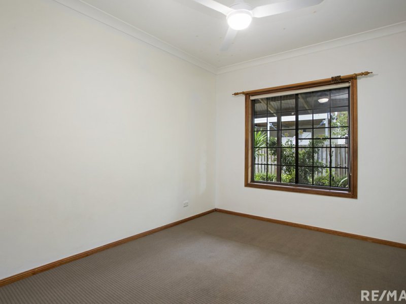 Photo - 17 Verdure Place, Bonogin QLD 4213 - Image 12