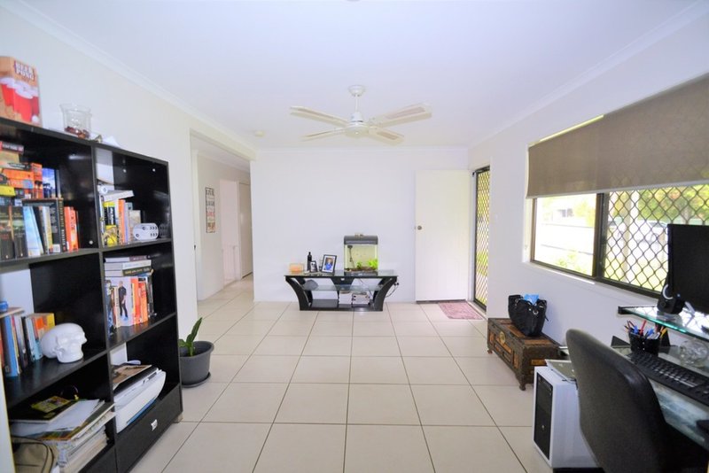 Photo - 17 Vidler Court, Landsborough QLD 4550 - Image 4