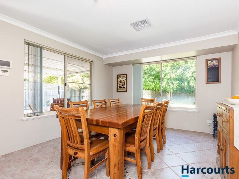 Photo - 17 Vilamour Close, Currambine WA 6028 - Image 11