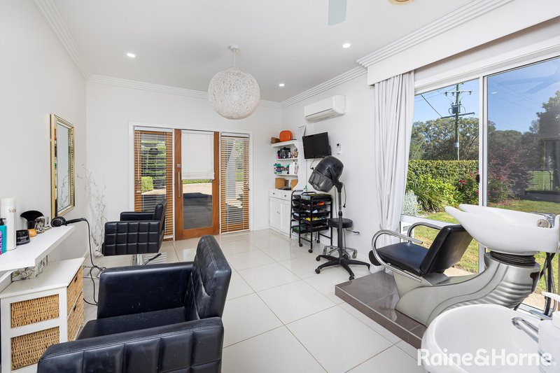 Photo - 17 Vincent Road, Lake Albert NSW 2650 - Image 15