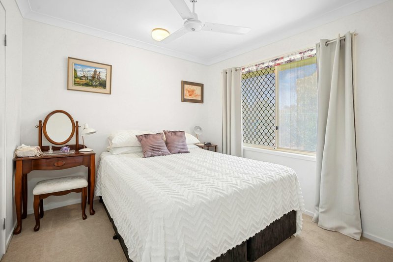 Photo - 17 Walton Place, Brighton QLD 4017 - Image 7