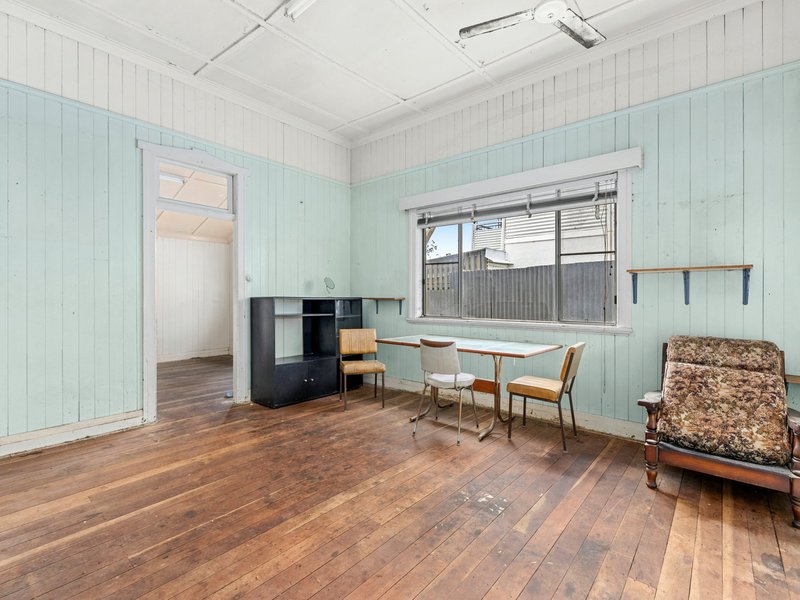 Photo - 17 Wantley Street, Warwick QLD 4370 - Image 6