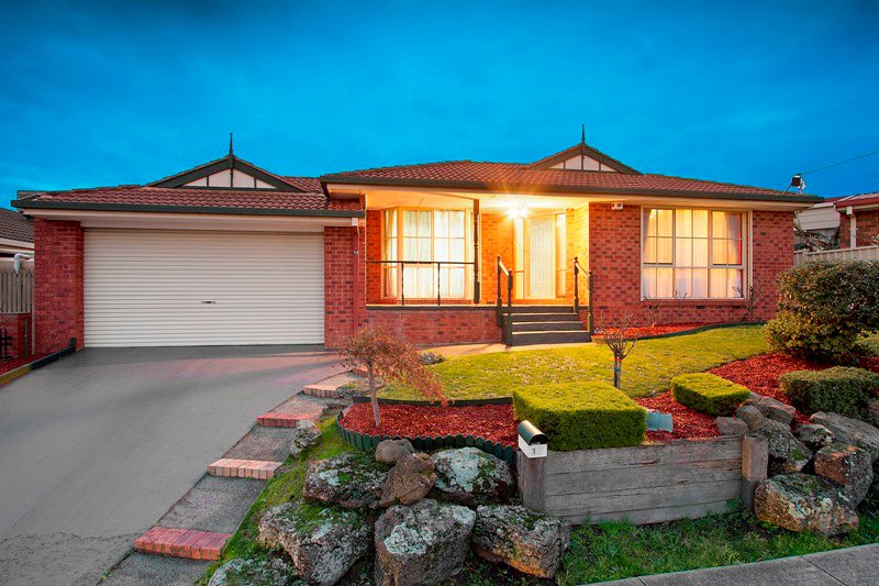 17 Warana Drive, Hampton Park VIC 3976