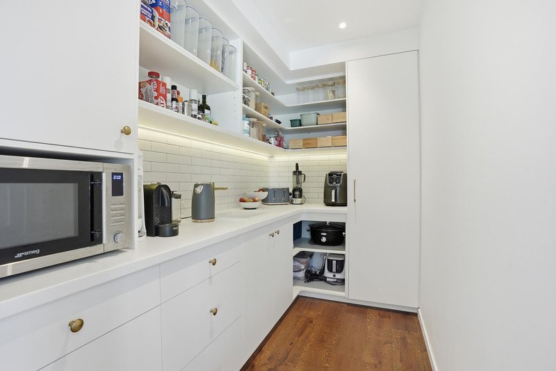 Photo - 17 Ware Drive, Currumbin Waters QLD 4223 - Image 8