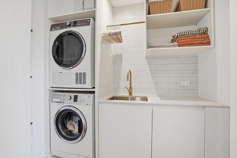 Photo - 17 Ware Drive, Currumbin Waters QLD 4223 - Image 32