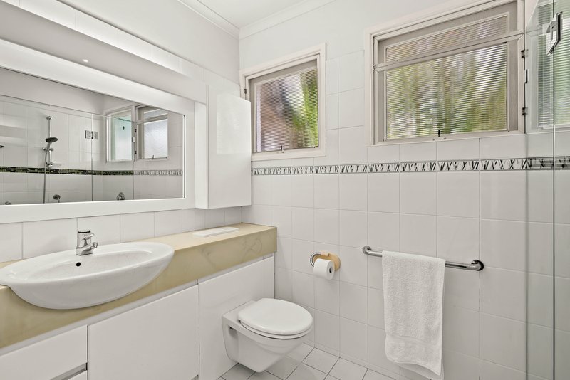 Photo - 17 Warma Street, Stafford Heights QLD 4053 - Image 9