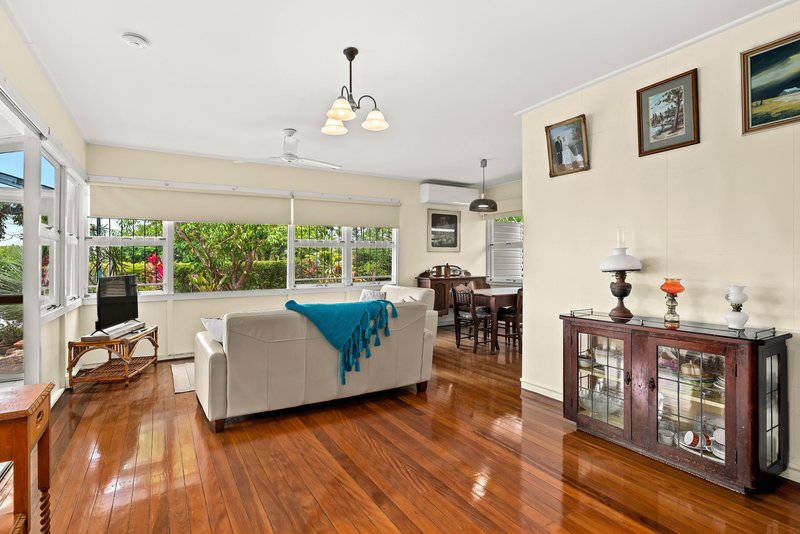 Photo - 17 Warma Street, Stafford Heights QLD 4053 - Image 12