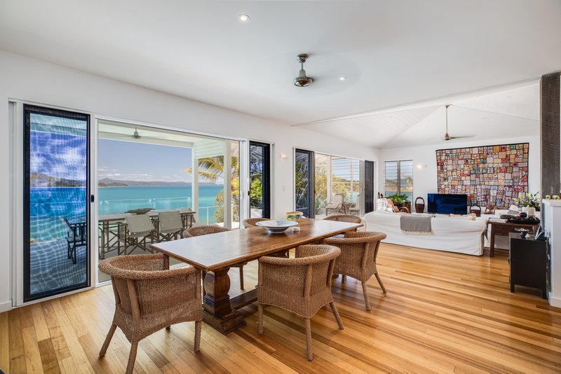 Photo - 17 Warrain Street, Shute Harbour QLD 4802 - Image 19