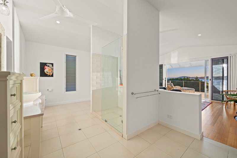 Photo - 17 Warrain Street, Shute Harbour QLD 4802 - Image 30