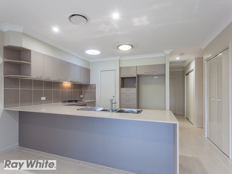 Photo - 17 Watarrka Avenue, Fitzgibbon QLD 4018 - Image 5