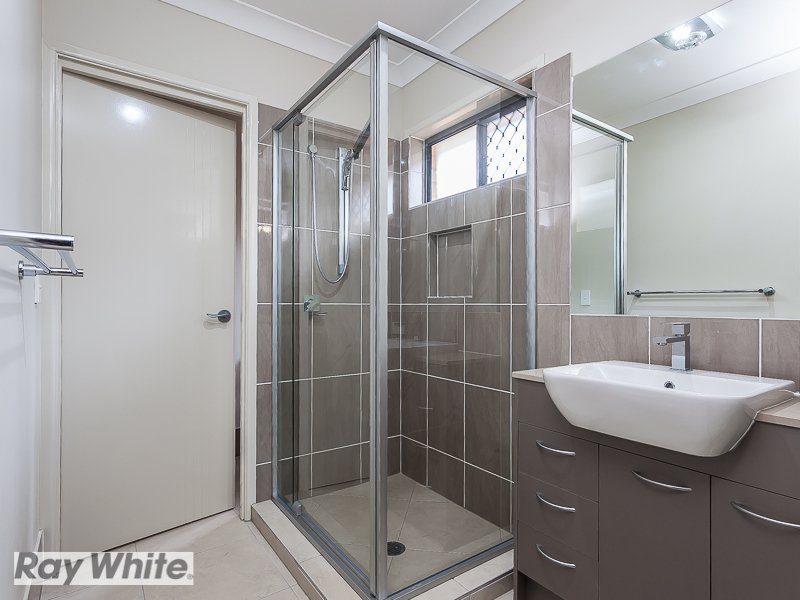 Photo - 17 Watarrka Avenue, Fitzgibbon QLD 4018 - Image 8