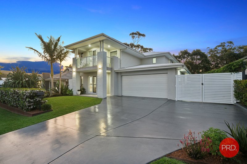 17 Watergum Close, Sapphire Beach NSW 2450